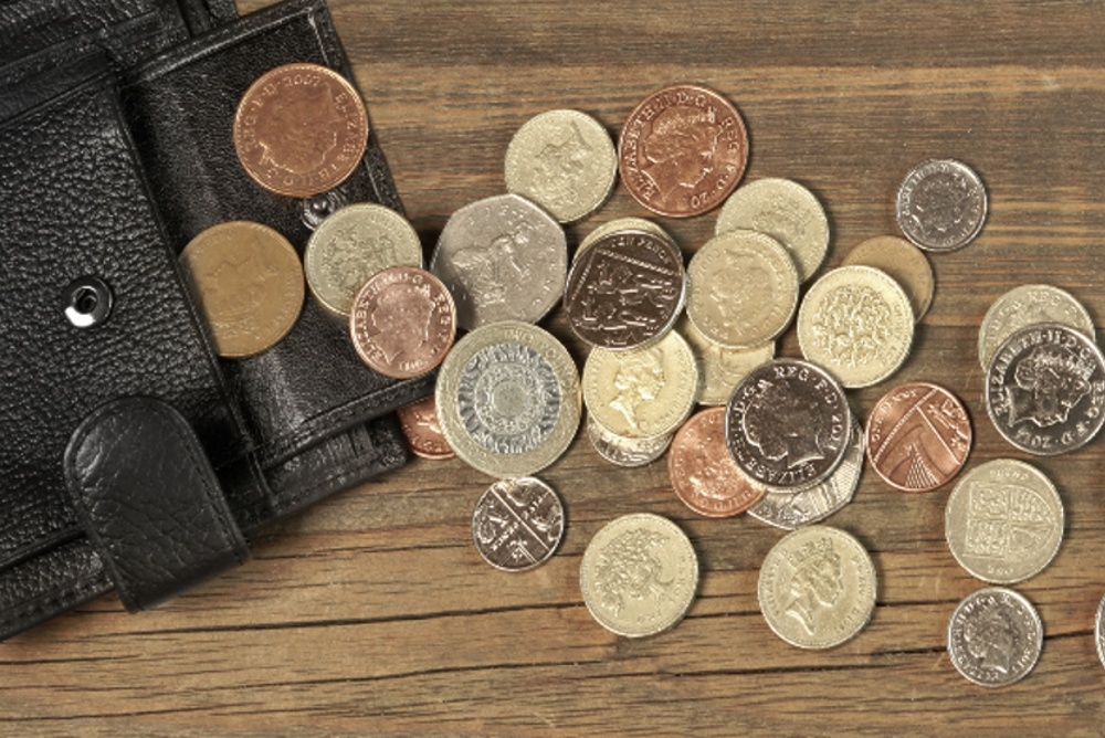 How to spend less money | EDCAB