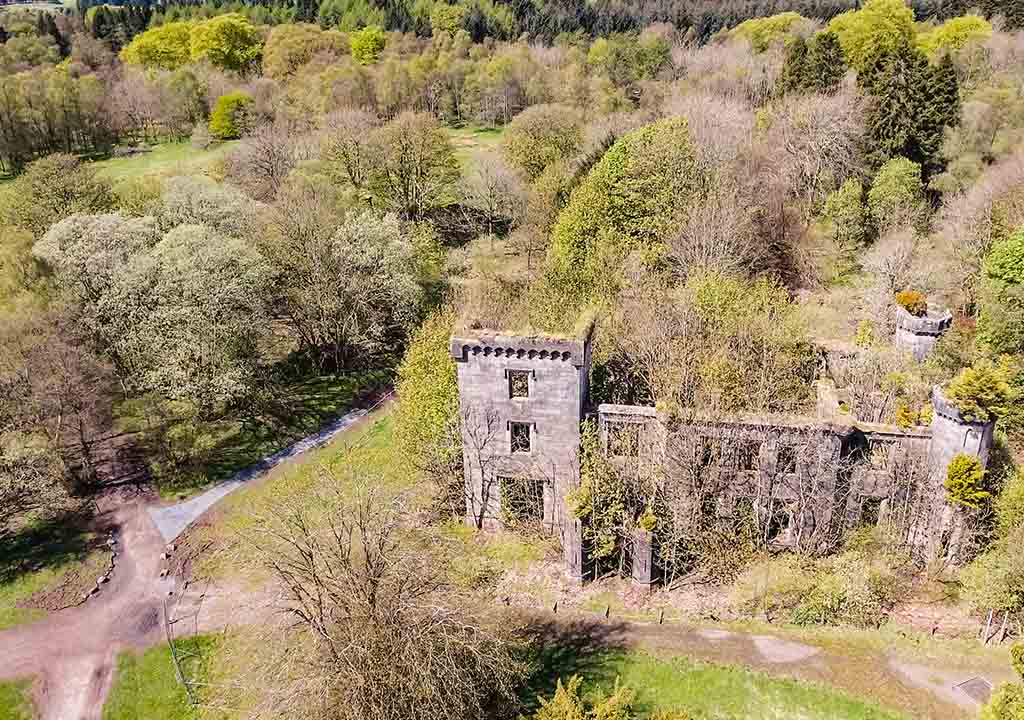 Abandoned building at Mugdock Country Park.